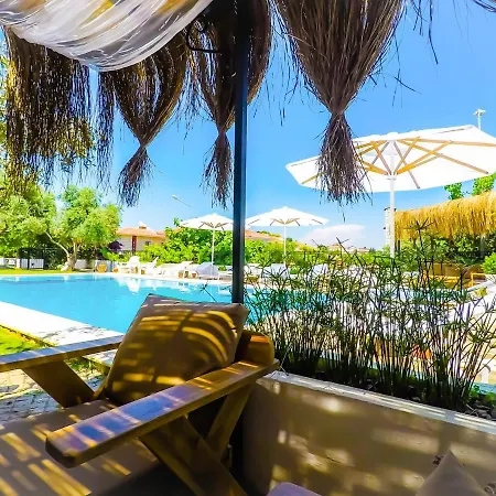 Balambaka Alacati Bed & Breakfast Cesme